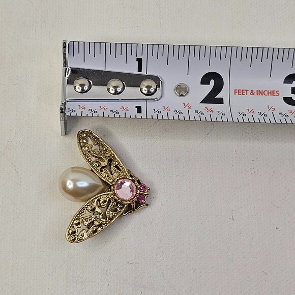 Gold Tone Insect Pink Rhinestone Faux Pearl Brooch Unmarked Fly Pin - Picture 7 of 8